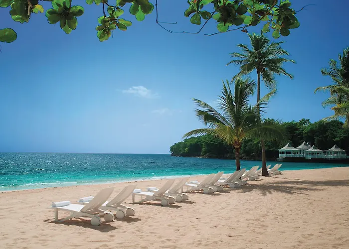 Couples Tower Isle (adults Only) 4*