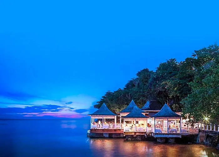 Resort Couples Tower Isle (adults Only)